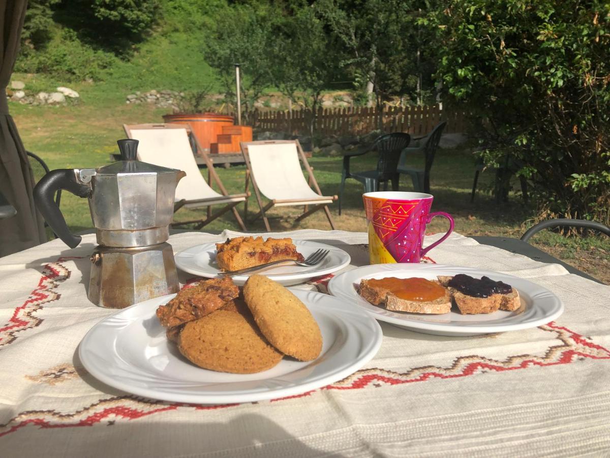 Agriturismo Ciambun Sampeire Bagian luar foto